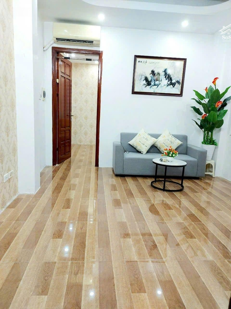 Tôi Chính Chủ Căn Ccmn Tại Phố Quan Nhân, Vị Trí Đắc Địa Sáng Thoáng Full Nội Thất.