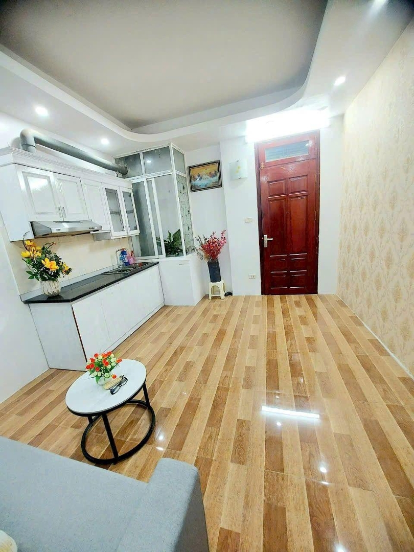 Tôi Chính Chủ Căn Ccmn Tại Phố Quan Nhân, Vị Trí Đắc Địa Sáng Thoáng Full Nội Thất.
