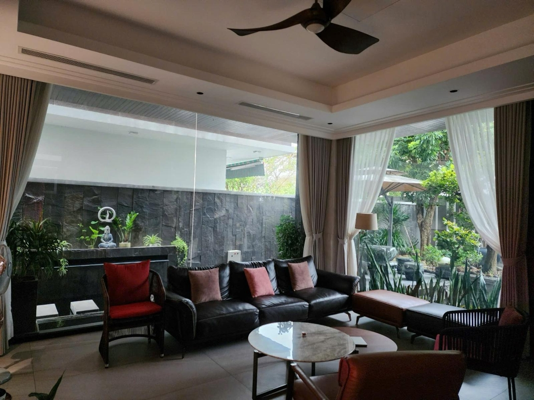Bán Biệt Thự Siêu Đẹp Euro Village 2 338M2 Có Thang Máy