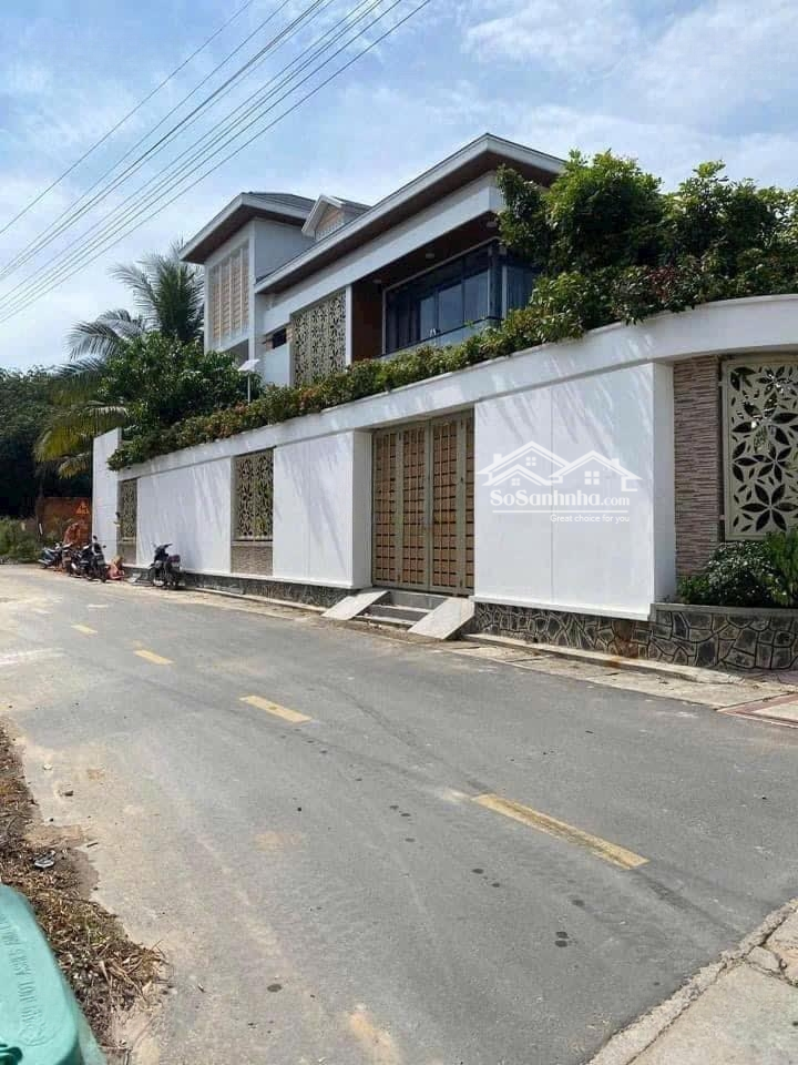 Lô Góc 10X20 Tc 75M2 Khu Biệt Thự, Gần Trường Gần Chợ. Cách Trung Tâm 5P Đi Chuyển Giá Ngộp 2,49Tỷ