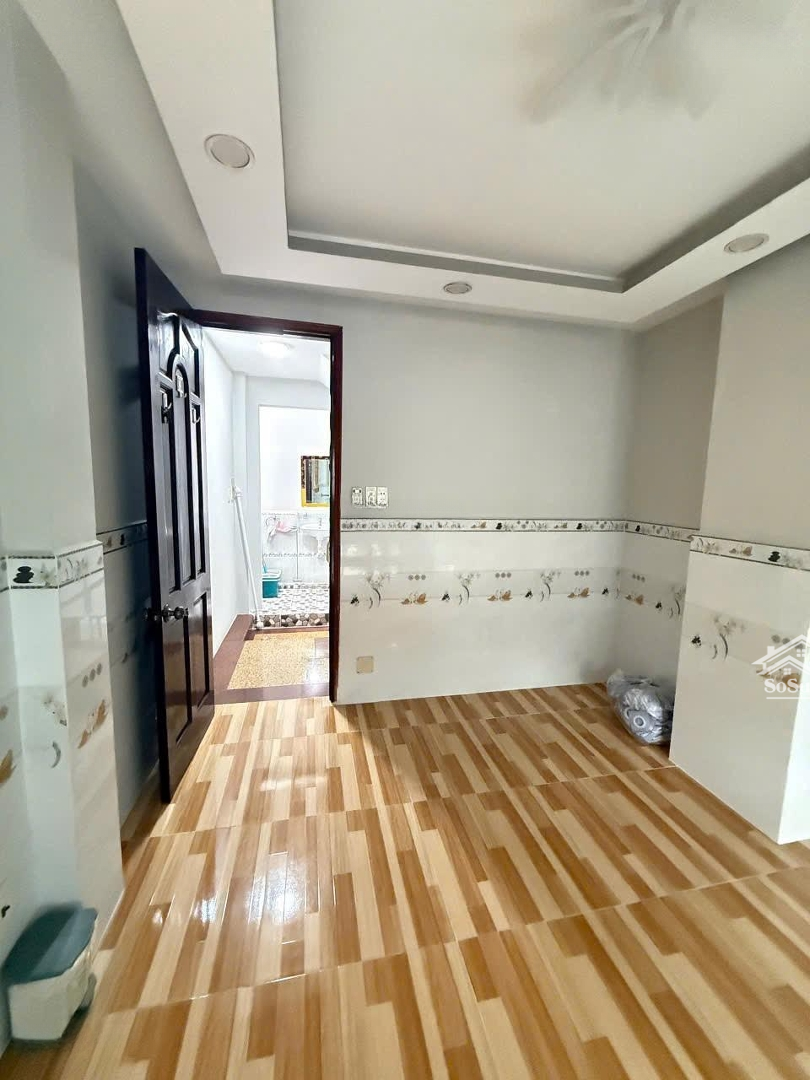 Mặt Tiền Ở Kinh Doanh Gần Nhà Thi Đấu Phú Thọ