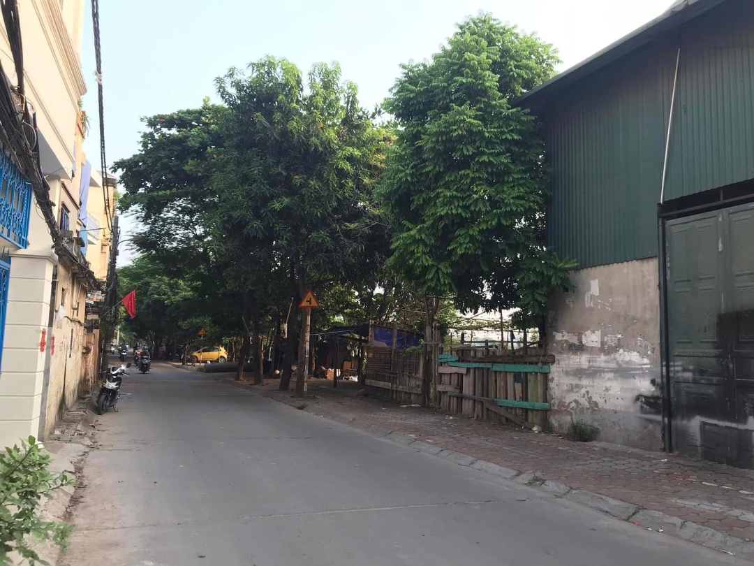 Mp Đại Đồng 200M2, 1 Tầng,Mặt Tiền7,5M. Vỉa Hè, Oto Tránh. 17 Tỷ