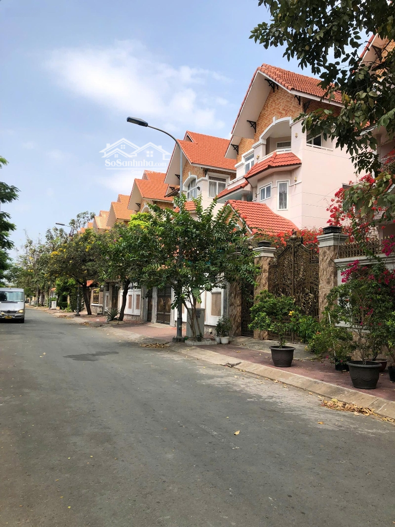Cho Thuê Căn Biệt Thự Full Nội Thất Tại Khu Dân Cư Him Lam 6A. Dt: 12,5 X20(H + 5T). Giá 70 Triệu/Th