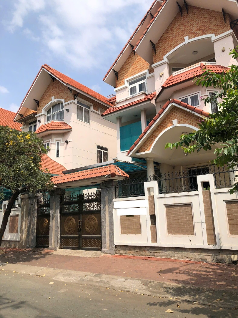 Cho Thuê Căn Biệt Thự Full Nội Thất Tại Khu Dân Cư Him Lam 6A. Dt: 12,5 X20(H + 5T). Giá 70 Triệu/Th