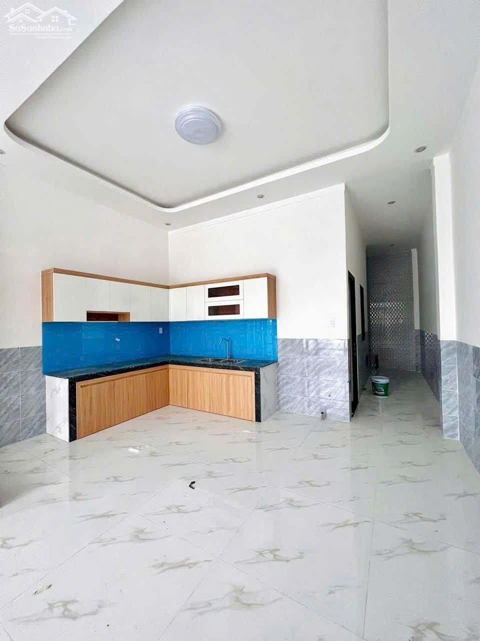 EM CẦN NHƯỢNG LẠI CĂN 2 LẦU SHR CHỈ 600TR SỞ HỮU GIÁP PHƯỜNG BỬU LONG