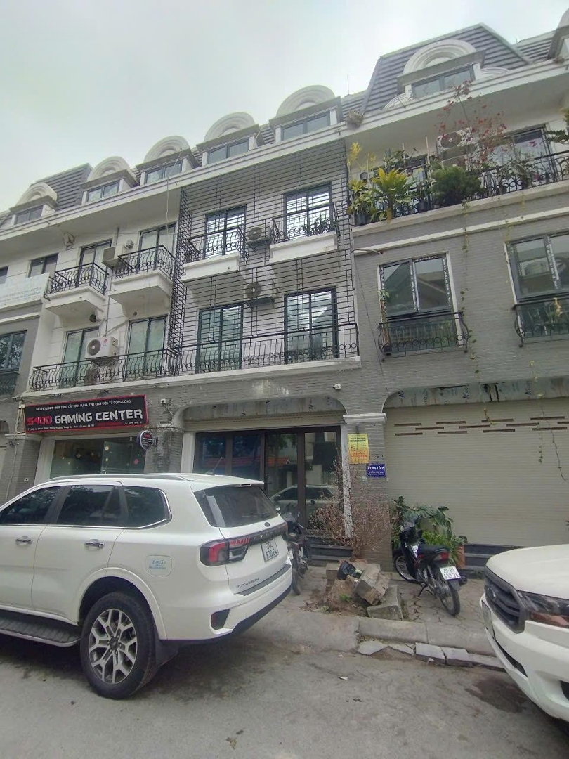 Cho Thuê Nhà Đường Phùng Khoang, Trung Văn, Nam Từ Liêm.diện Tích80M2, 4 Tầng, Ô Tô Đỗ Cửa. Giá 25 Triệu/Th