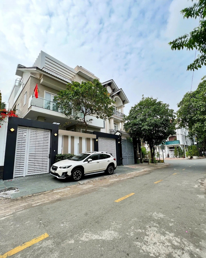 Cho Thuê Nguyên Căn Nhà Mặt Tiền 23 Hoa Mai, Phường 2, Phú Nhuận