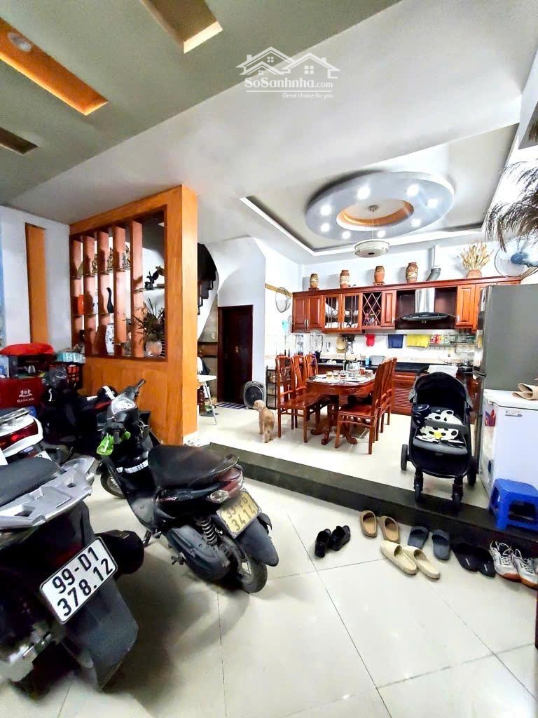 Bán Nhà Phố Hồng Hà - Q. Hoàn Kiếm:diện Tích42M2 X 5 Tầngsổ Đỏ Chính Chủ Giá Bán 6 Tỷ
