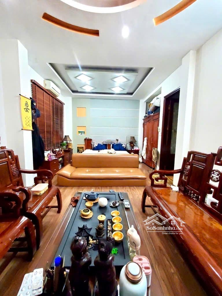 Bán Nhà Phố Hồng Hà - Q. Hoàn Kiếm:diện Tích42M2 X 5 Tầngsổ Đỏ Chính Chủ Giá Bán 6 Tỷ