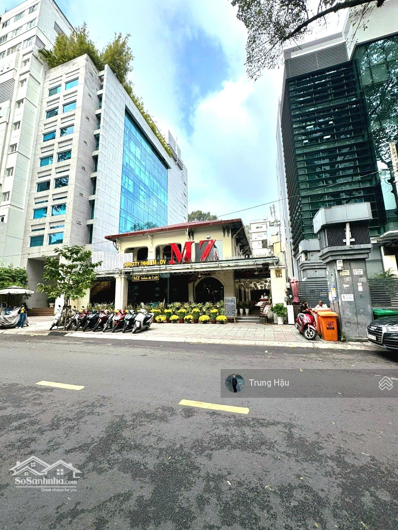 Bán Nhà Mặt Tiền Bùi Thị Xuân Quận 1 -Diện Tích18 X 39M =674M2 - Sẵn Gpxd 2 Hầm - 12 Tầng - Giá Bán 400 Tỷ