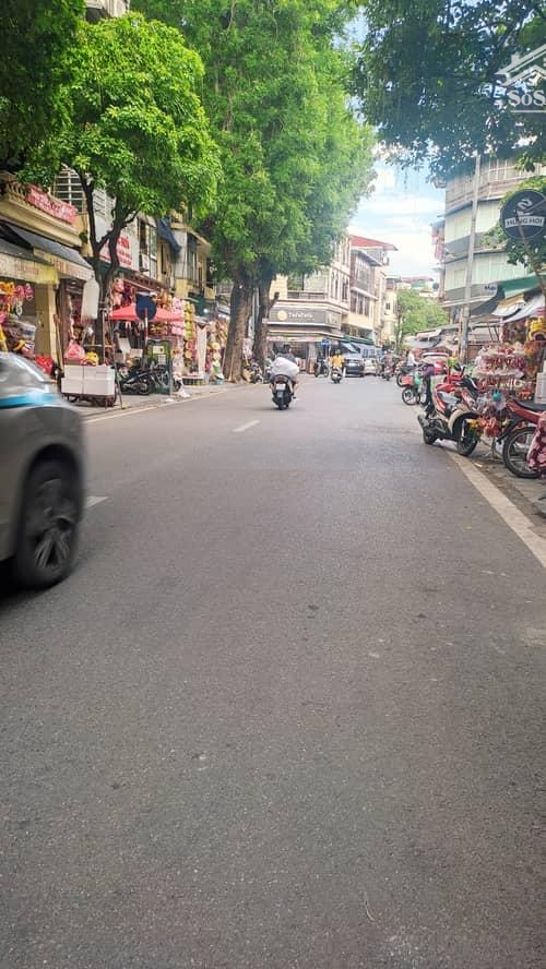 Bán Nhà Mặt Phố Hàng Lược, Hoàn Kiếm.diện Tích45,9M.mặt Tiền5,37M - 20,8 Tỷ