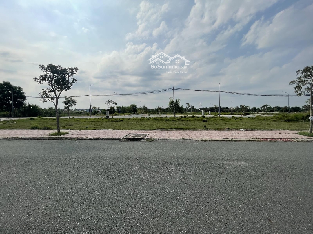Cần Bán Gấp Lô Đất Kế Bên Trung Tâm Thương Mại Đức Hoà, Đường Võ Văn Ngân Giá 22 Triệu/M2