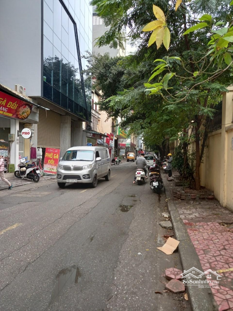 Cho Thuê Nhà Nguyễn Khánh Toàn,Diện Tích75M2, 4,5 Tầng, Ngõ Ô Tô Tránh