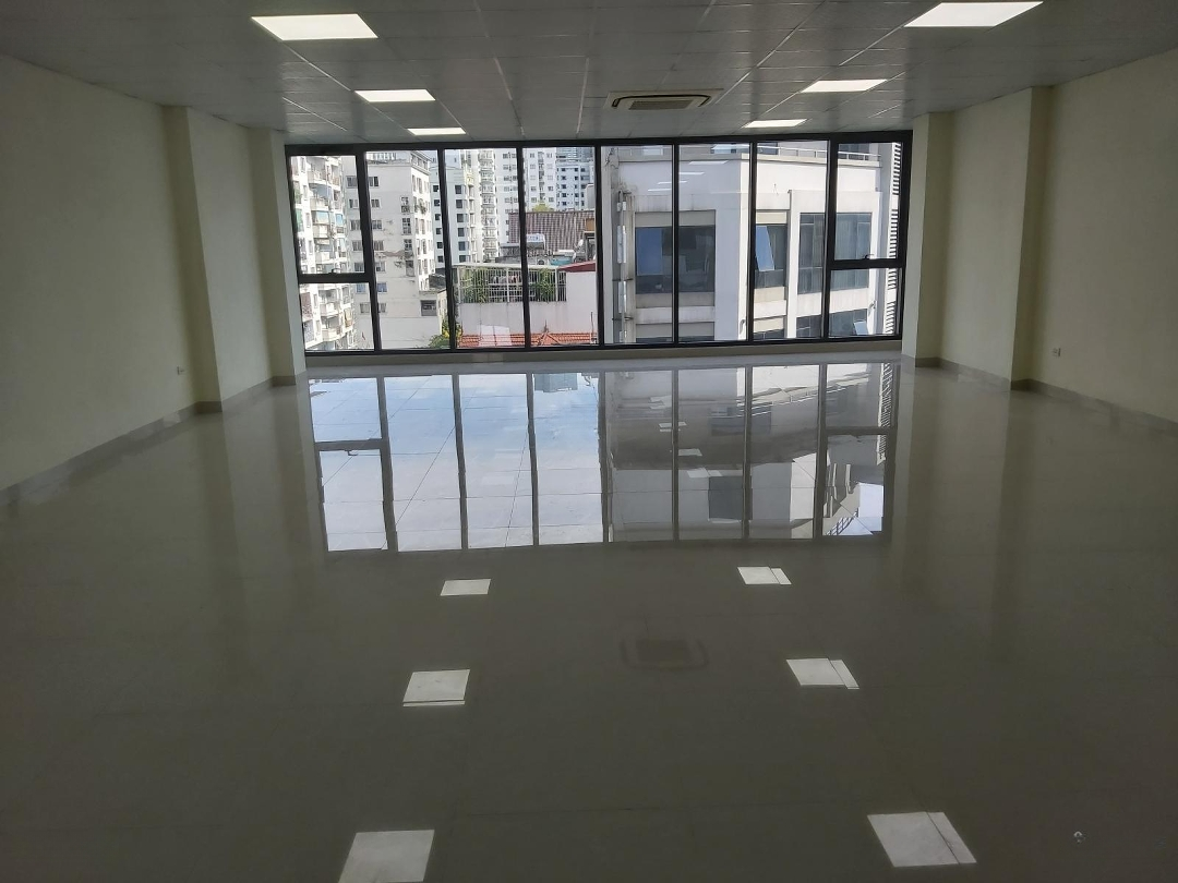 Chính Chủ Cho Thuê Văn Phòng Diện Tích Từ 50M2 - 250M2 Ngay Mặt Phố Duy Tân - Dịch Vọng Hậu