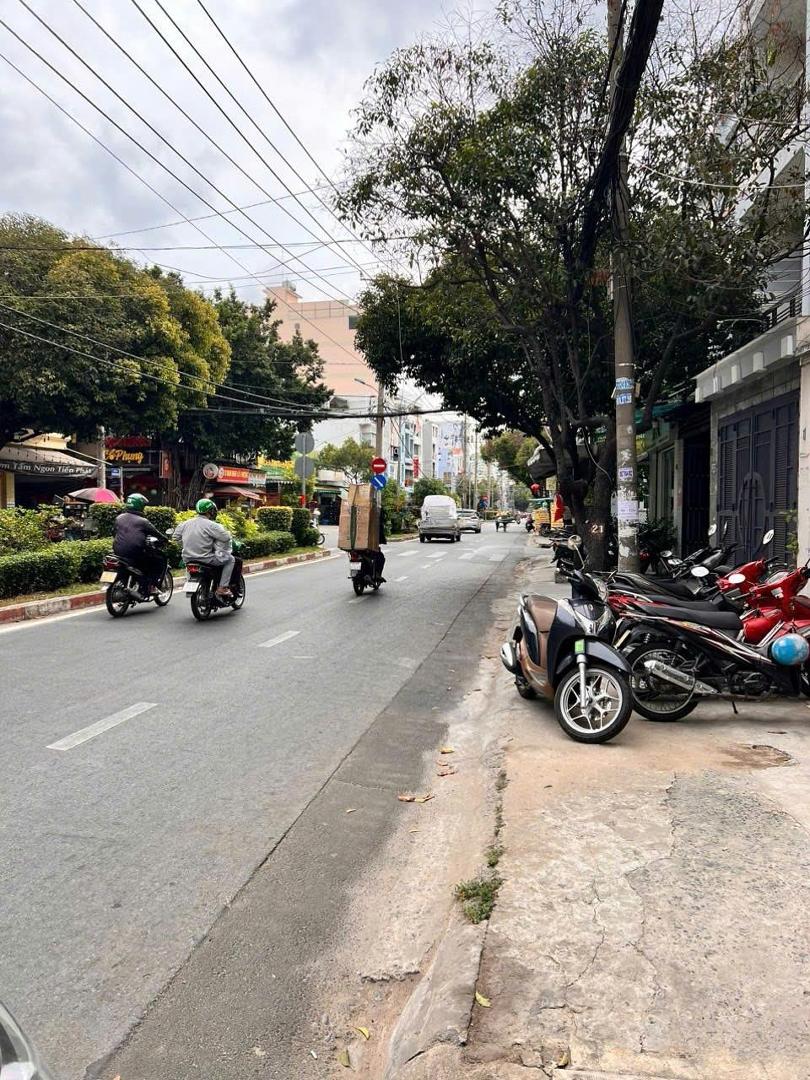 Mặt Tiền Đường Nguyễn Cửu Đàm P. Tân Sơn Nhì 4X19M Đúc 3.5 Tấm, Đang Cho Thuê 25 Triệu/Tháng