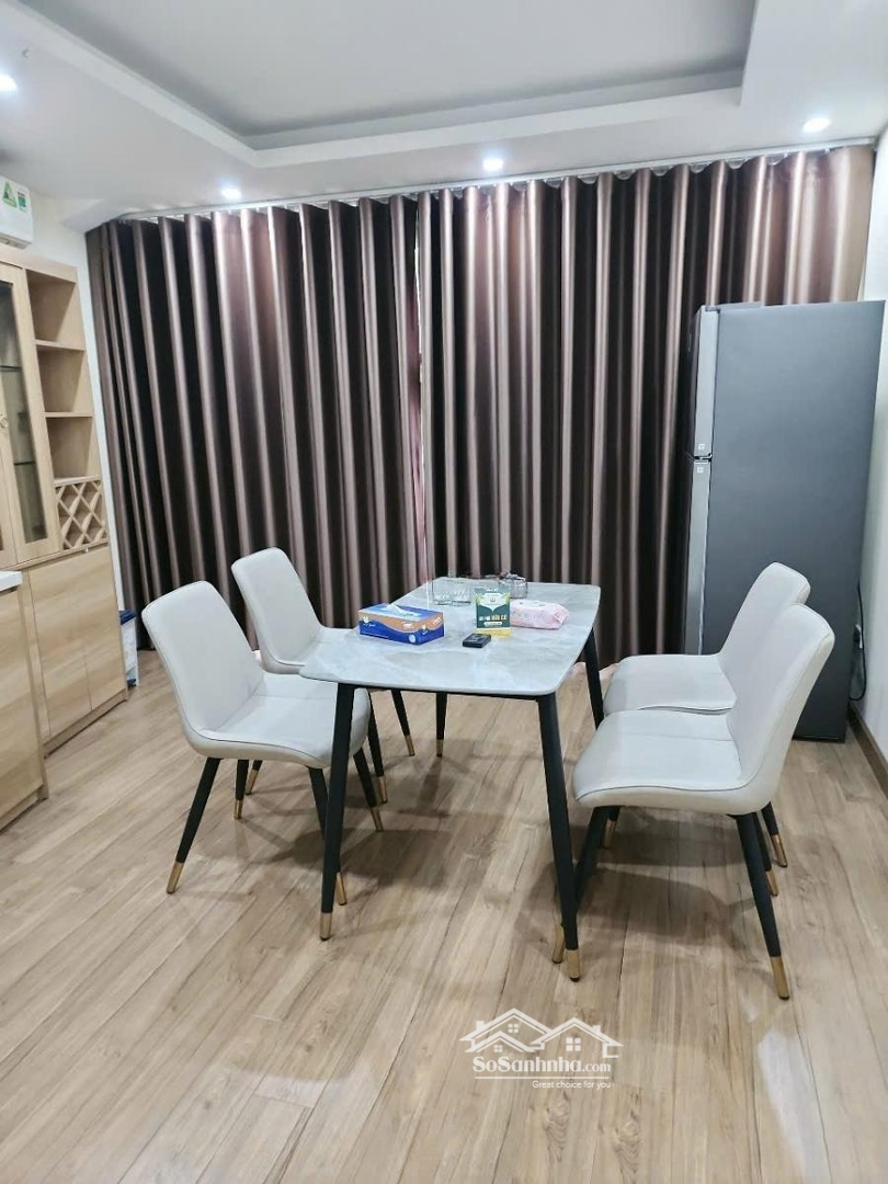 Mặt Phố Hoàng Cầu Giá Chỉ 300 Triệu/M2 Trung Tâm Quận Đống Đa, Vị Trí Đắc Địa Kinh Doanh Sầm Uất, 100M2