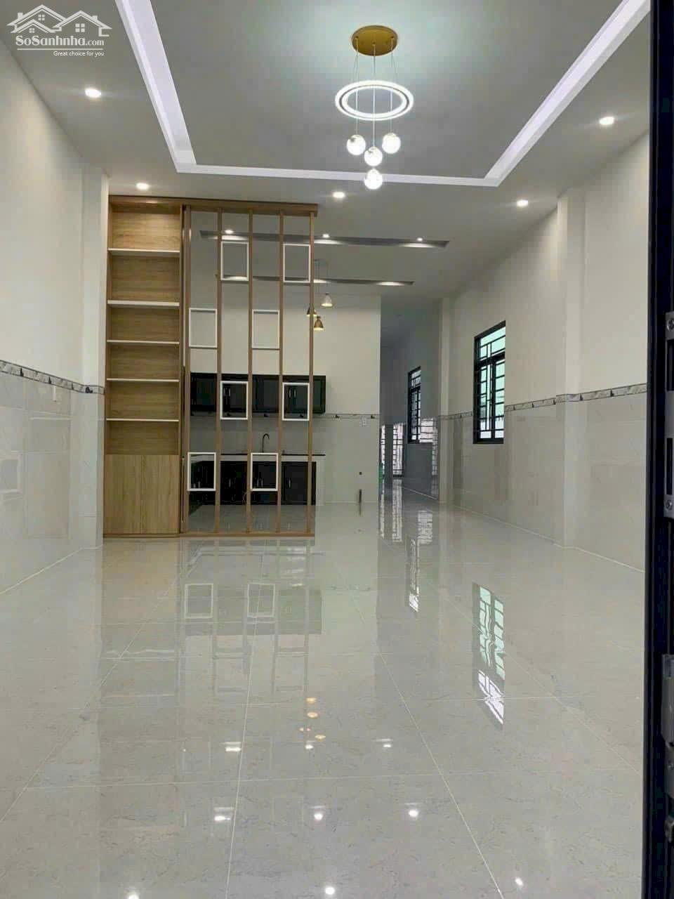 Cho thuê nhà sân vườn 300m2 đường Nguyễn Văn Trường