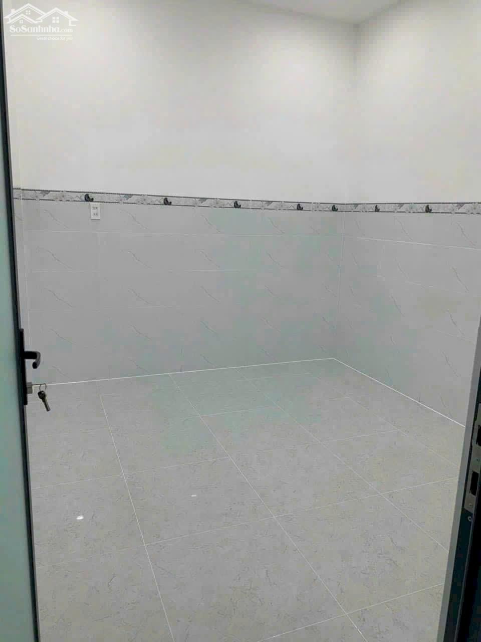 Cho thuê nhà sân vườn 300m2 đường Nguyễn Văn Trường