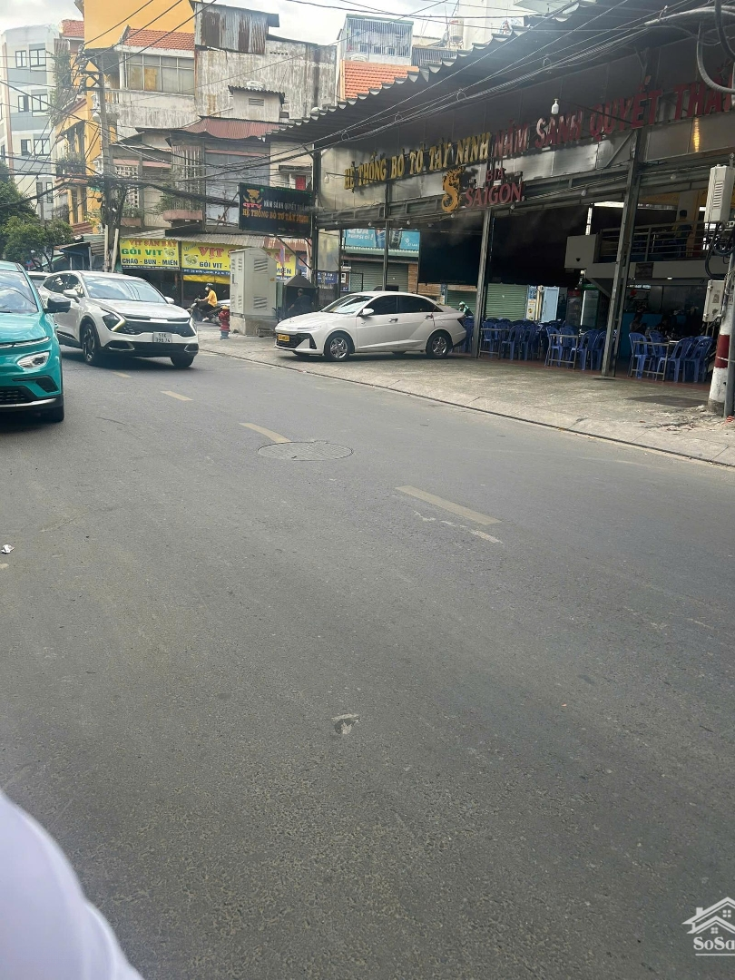 Bán Nhà Mặt Tiền Kinh Doanh Đường Nguyễn Sơn, Quận Tân Phú - Dt: 10X17M, Nhà Cấp 4, Giá Bán 18 Tỷ Tl