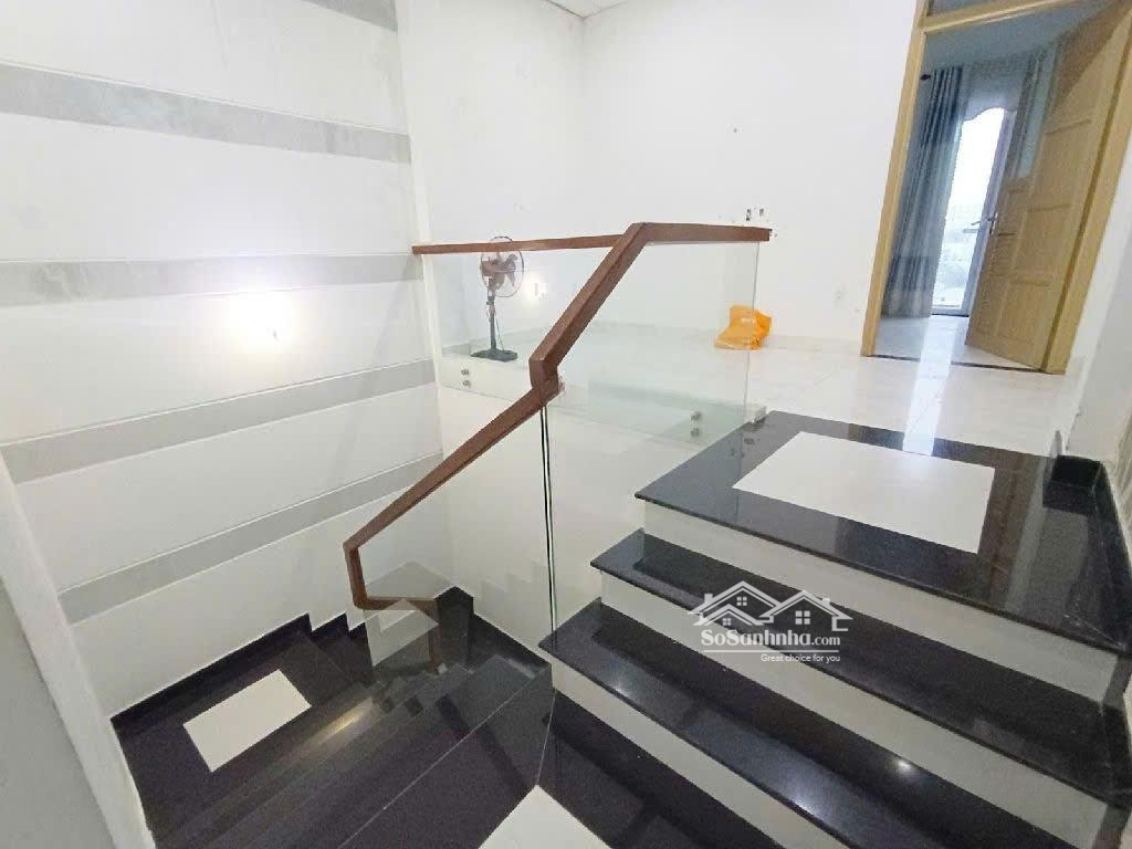 Sụp Hầm Nhà 3 Tầng Mặt Tiền Kinh Doanh Lương Thế Vinh Sầm Uất Bậc Nhất Khu Vực