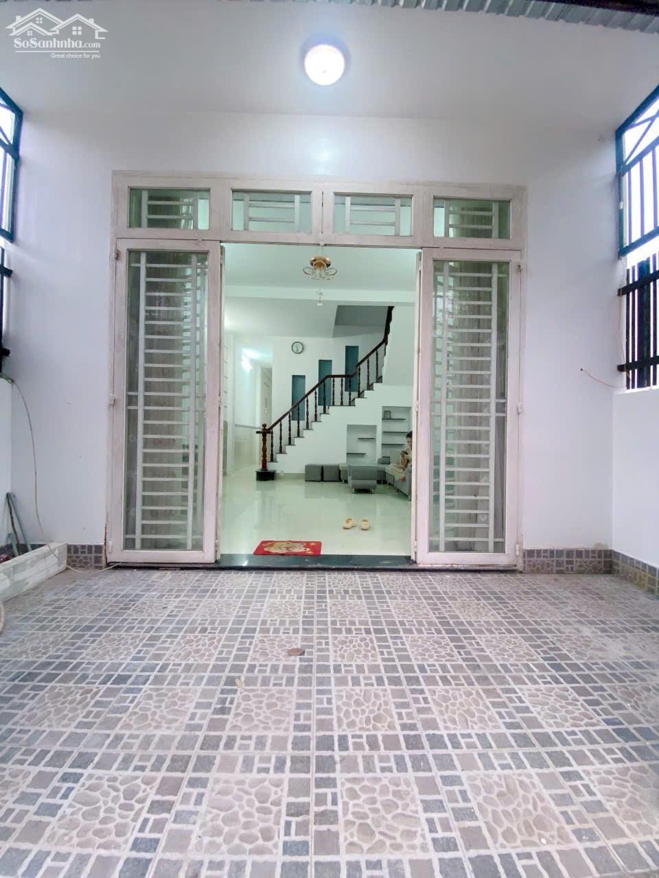 Cho thuê nhà hẻm liên tổ 12,-20 Nguyễn Văn Cừ