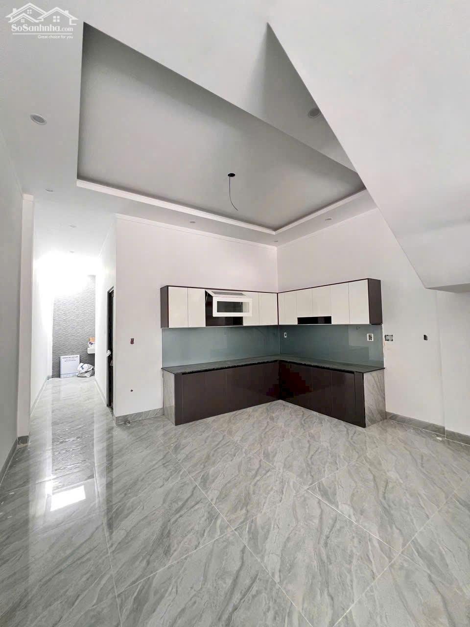 BÁN NHÀ ĐƯỜNG ĐỒNG KHỞI,SỔ HỒNG RIÊNG THỔ CƯ,THANH TOÁN 800TR NHẬN NHÀ