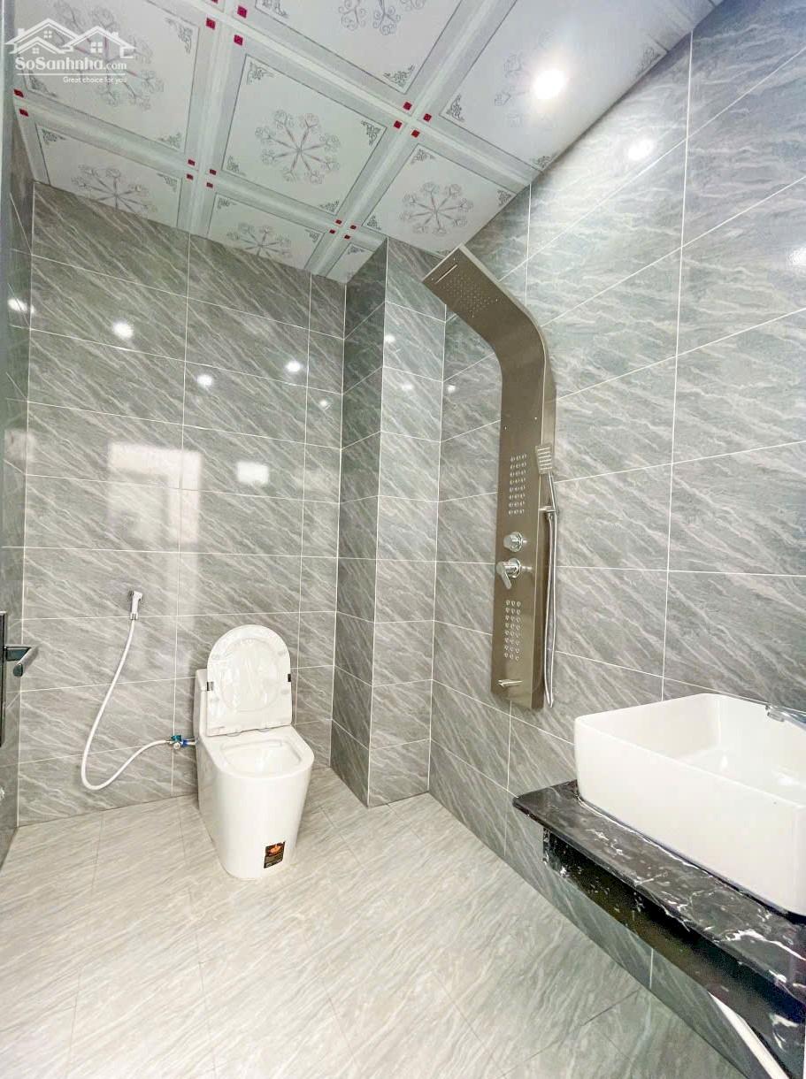 BÁN NHÀ ĐƯỜNG ĐỒNG KHỞI,SỔ HỒNG RIÊNG THỔ CƯ,THANH TOÁN 800TR NHẬN NHÀ