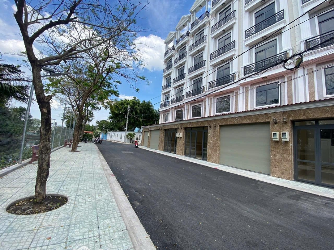 Cơ Hội Đầu Tư Nhà Phố Thủ Đức - Sổ Hồng Riêng, Giá Tốt Nhất