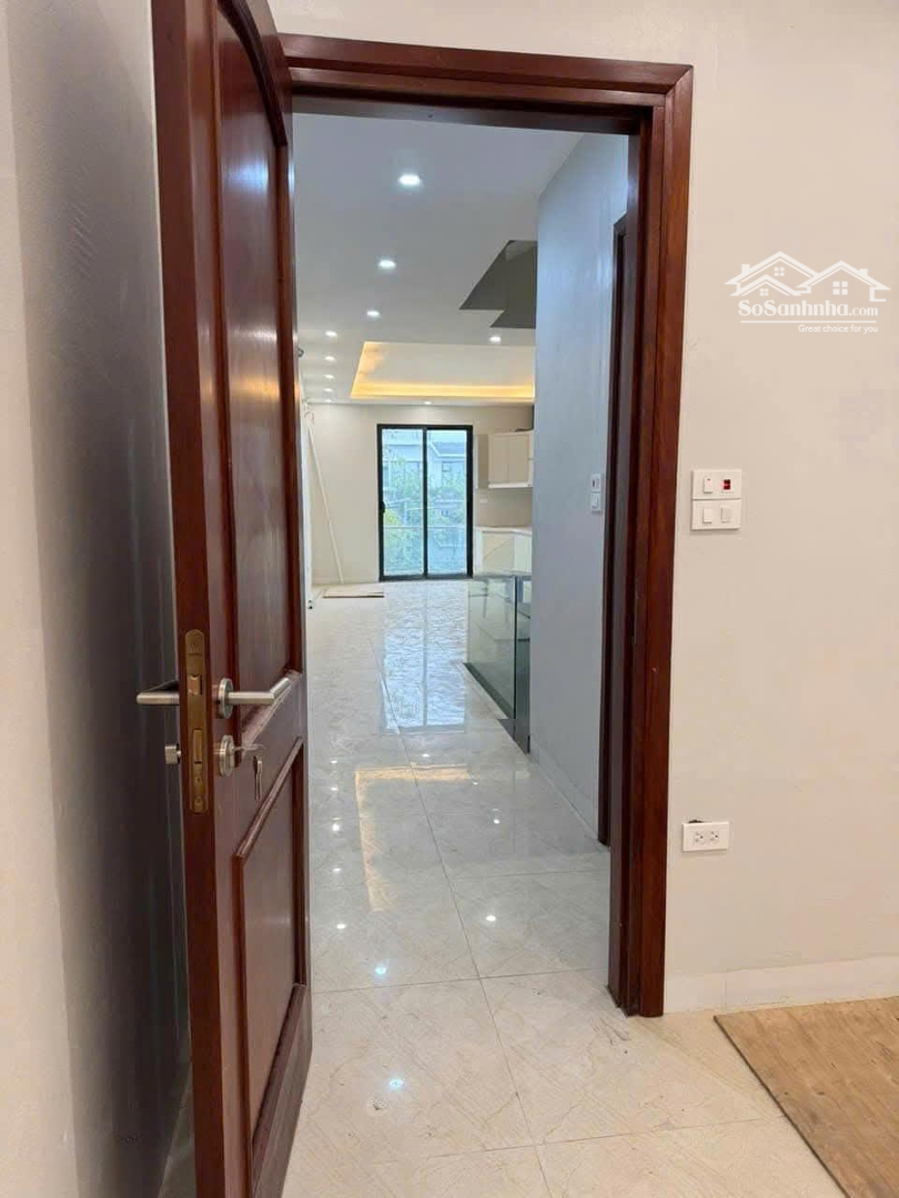 Bán Nhà Mặt Phố Kinh Doanh Xây 5 Tầng Hơn 10 Tỷ