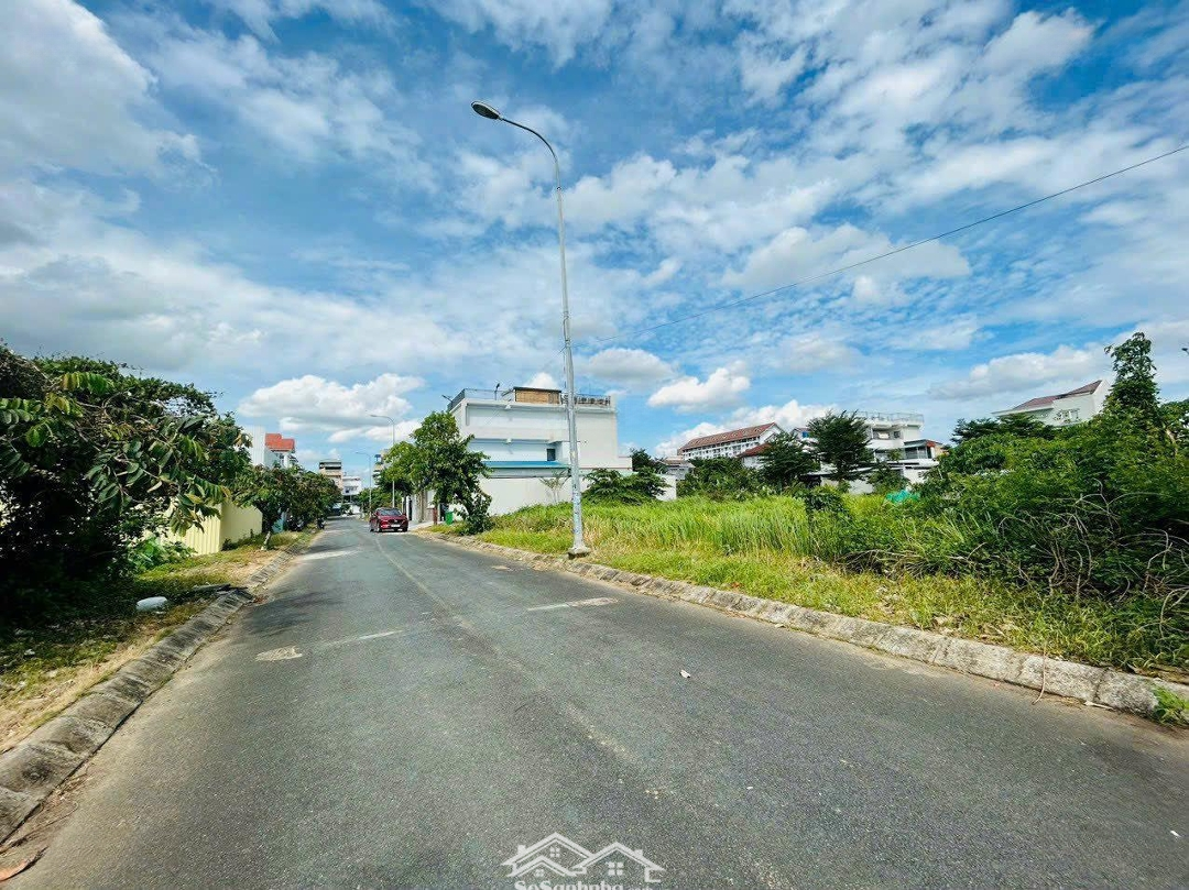 Bán Các Nền Biệt Thự Kdc Nam Long , Quận 9 Gần Global City Dân Cư Chất Lượng, Đồng Bộ Nhất Khu Vực
