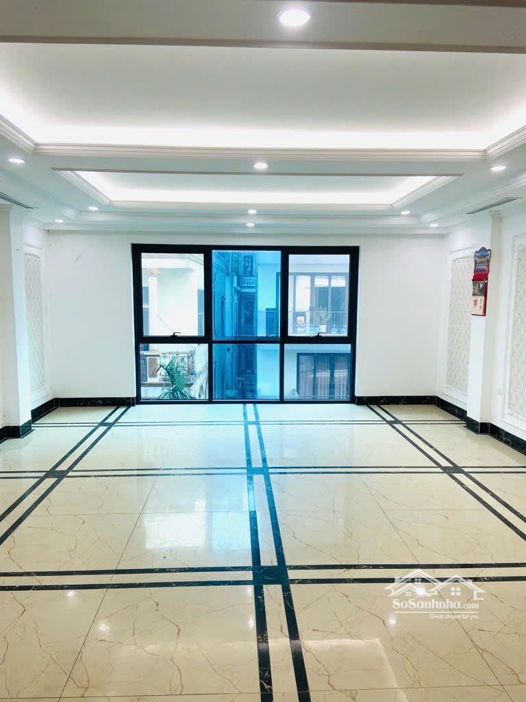 Nhỉnh 20 Tỷ Cầu Giấy - 7 Tầng Thang Máy - Thông Sàn Kinh Doanh - Ô Tô Dừng Đỗ Ngày Đêm