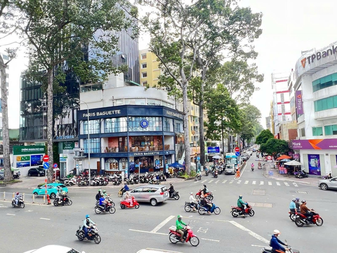 Góc 2Mặt Tiềnnguyễn Thị Minh Khai + Cao Thắng, Quận 3 -Diện Tích15X16M - 5 Tầng - Hđt 600 Triệu - Giá Bán 120 Tỷ