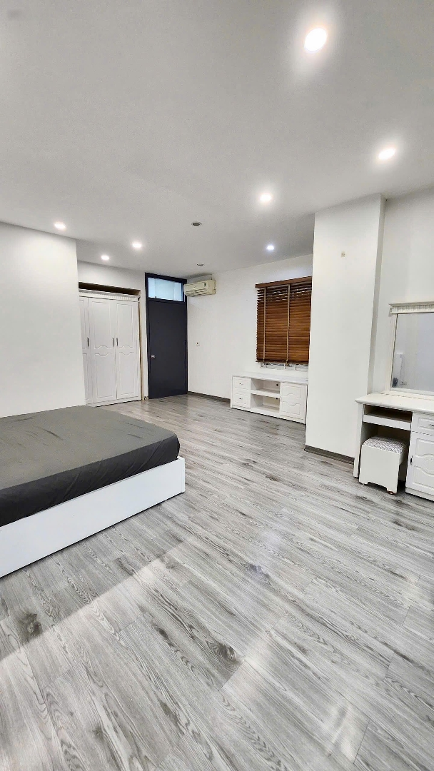 Ccmn Cho Thuê Tại Ngọc Lâm - Long Biên, 90M2, 2 Phòng Ngủ 2 Vệ Sinh Liên Hệ: 0705.119.603