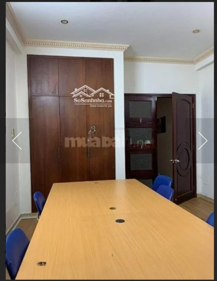 Văn Phòng 25M2 Giá Bán 5 Triệu Full Bàn Ghế, Máy Lạnh, Sàn Gỗ Khu Phan Xích Long Đường Hoa Phượng, P2, Pn
