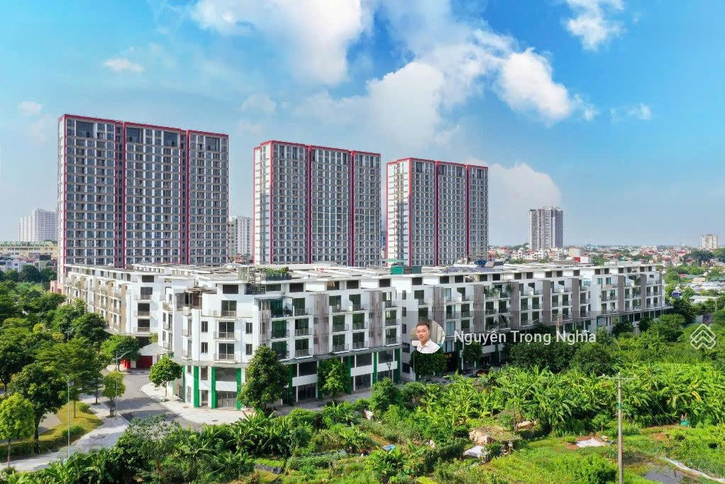 Chính Chủ Bán Căn Hộ 2 Ngủ, Tầng Trung K2, Khai Sơn, Đã Có Đồ Liên Hệ: 0848220117