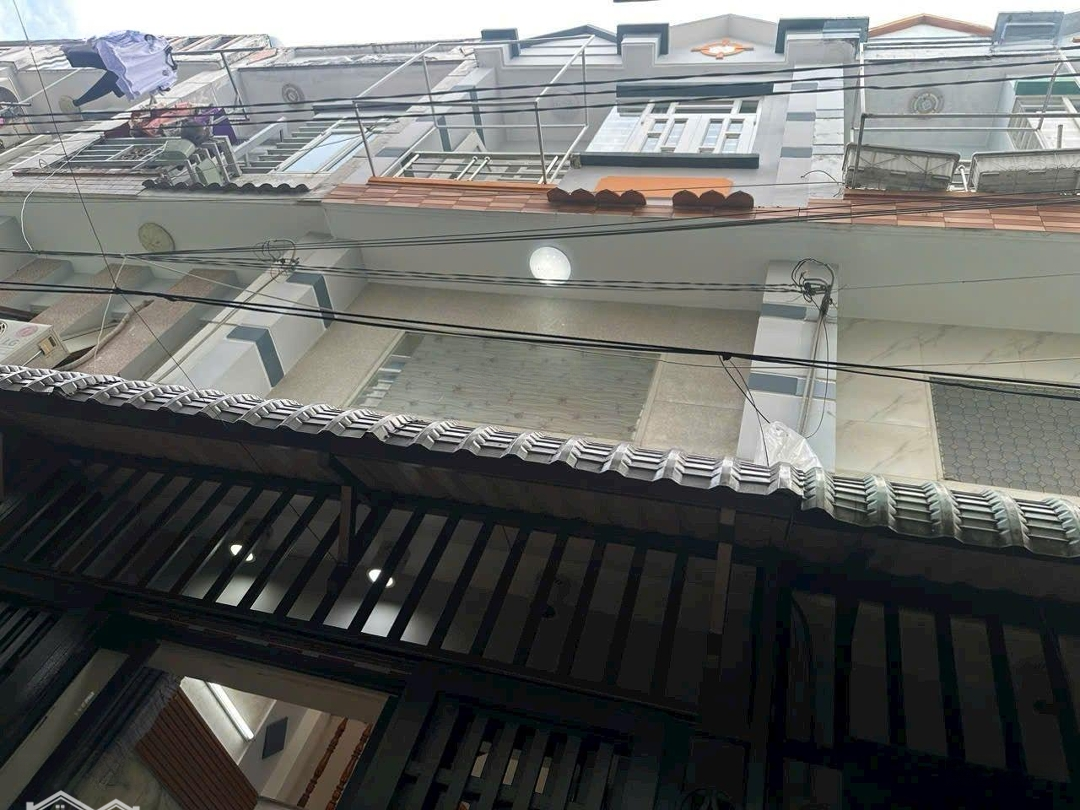 Bán Cặp Nhà Shc Lững Lầu Đường Lê Thị Riêng Phường Thới An Quận 12-Khu Trung Tâm Q.12 - Giá Bán 1,79 Tỷ