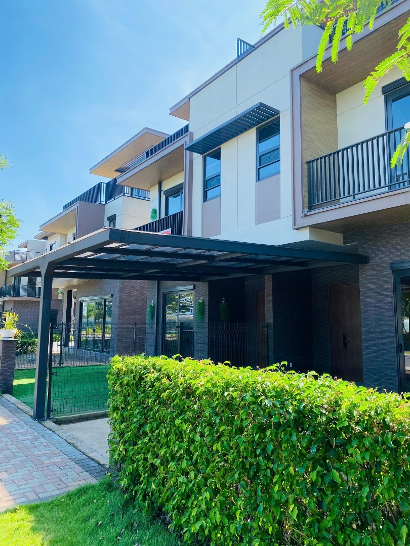 Bán Biệt Thự 143.5M2 Sổ Riêng Mặt Tiền Đường Lớn, Biên Hoà, Đồng Nai. Giá Bán 7.431 Tỷ Liên Hệ: 0947875500