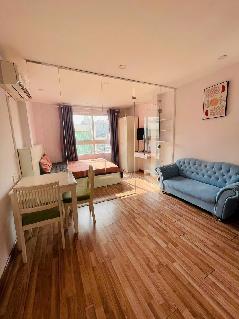 Chính Chủ Cho Thuê Chdv Hẻm Đinh Công Tráng P.tân Định Q.1 Ful Nt Có Hầm 5, 4 Triệu Liên Hệ: 0901 970 599 Ngân