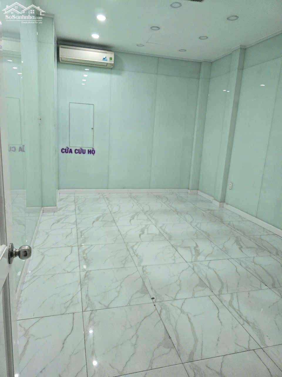 Nhà mặt tiền 3/2, Quận 10. DT 4 x 14, trệt 4 lầu sân thượng, 9p, 5wc, giá tốt: 45 tr