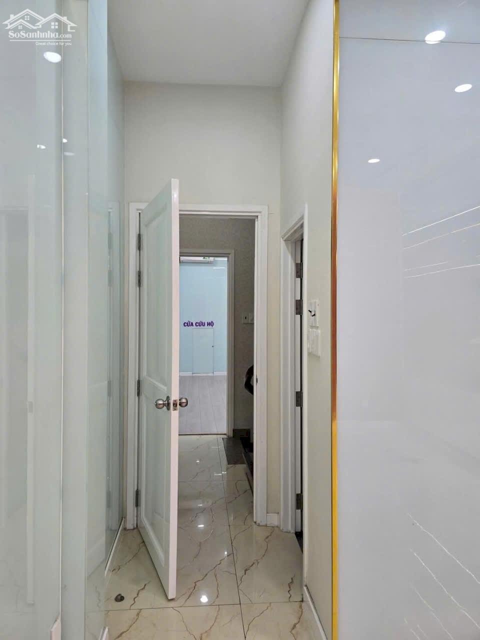 Nhà mặt tiền 3/2, Quận 10. DT 4 x 14, trệt 4 lầu sân thượng, 9p, 5wc, giá tốt: 45 tr