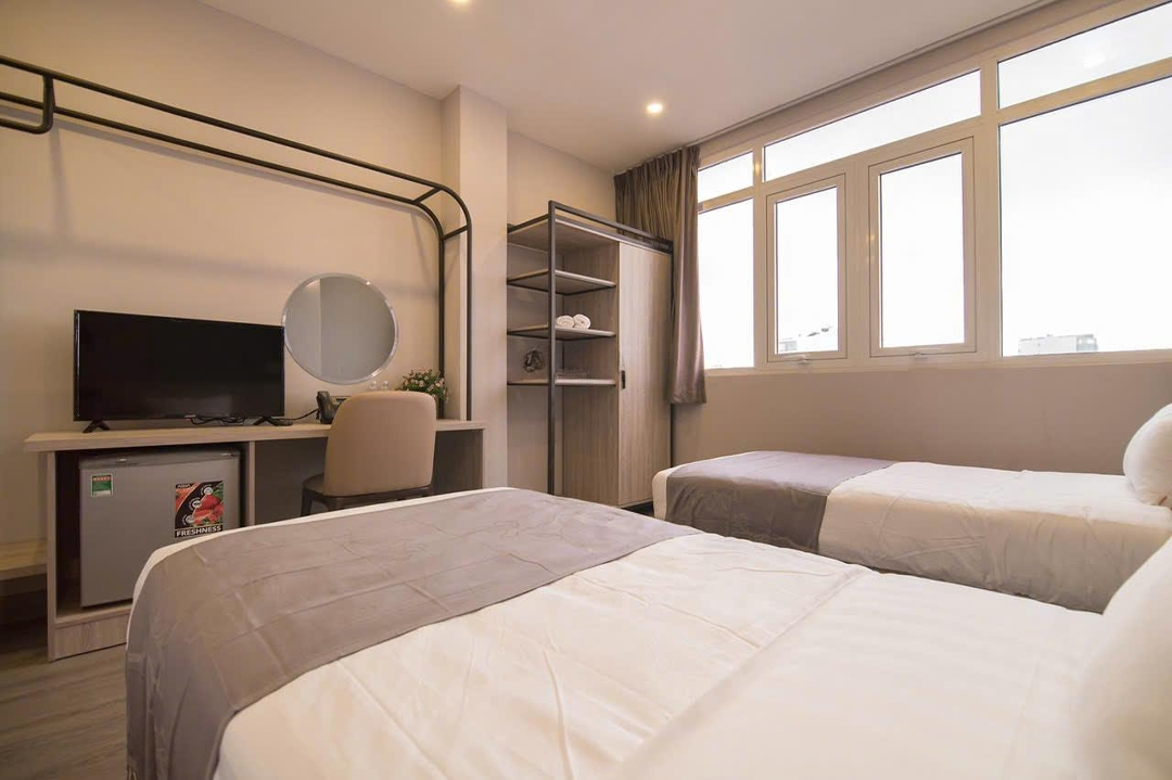Hotel 18P 7 Lầu -Mặt Tiềnđường Cô Giang, P. Cầu Ông Lãnh, Q.1 - Diện Tích: 4M X 20M - Gia: 47 Tỷ
