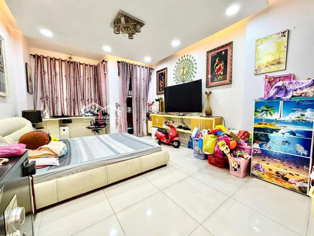 Bán Nhà Mặt Tiền Hiếm Tạ Quang Bửu 4X20 Đúc 5 Tầng Sổ Riêng Chỉ 17 Tỷ 6
