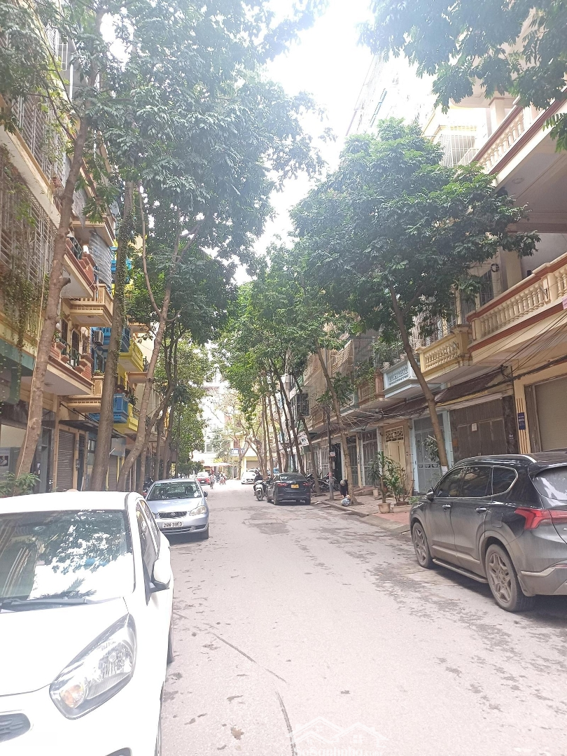 Bán Gấp Khu Đô Thị Đại Kim Diện Tích: 93M2 Mặt Tiền 6.3M 27Tỷ Có Thương Lượng