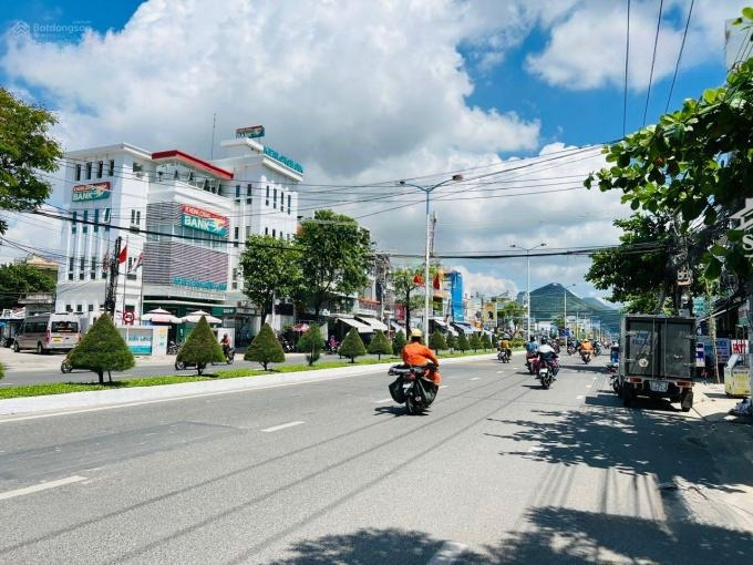 Đất Sát Đường 2/4 Đối Diện Chợ Vĩnh Hải, Tp Nha Trang Giá Chỉ 55 Triệu/M2