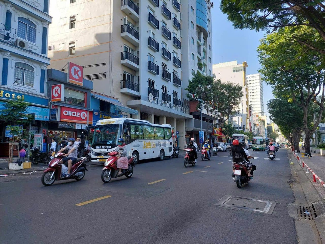 Mt Đường Phạm Ngũ Lão, P. Pnl, Quận 1 - Diện Tích: 4M X 20M - Giá: 59 Tỷ - Hđt: 140 Triệu/Tháng