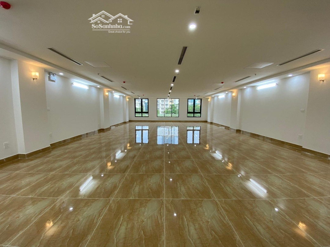Chính Chủ Cho Thuê Sàn Văn Phòng Tại Dịch Vọng Hậu. Diện Tích: 130 M2. Nhà Mới Sơn Sửa, Gía 20 Triệu /Sàn