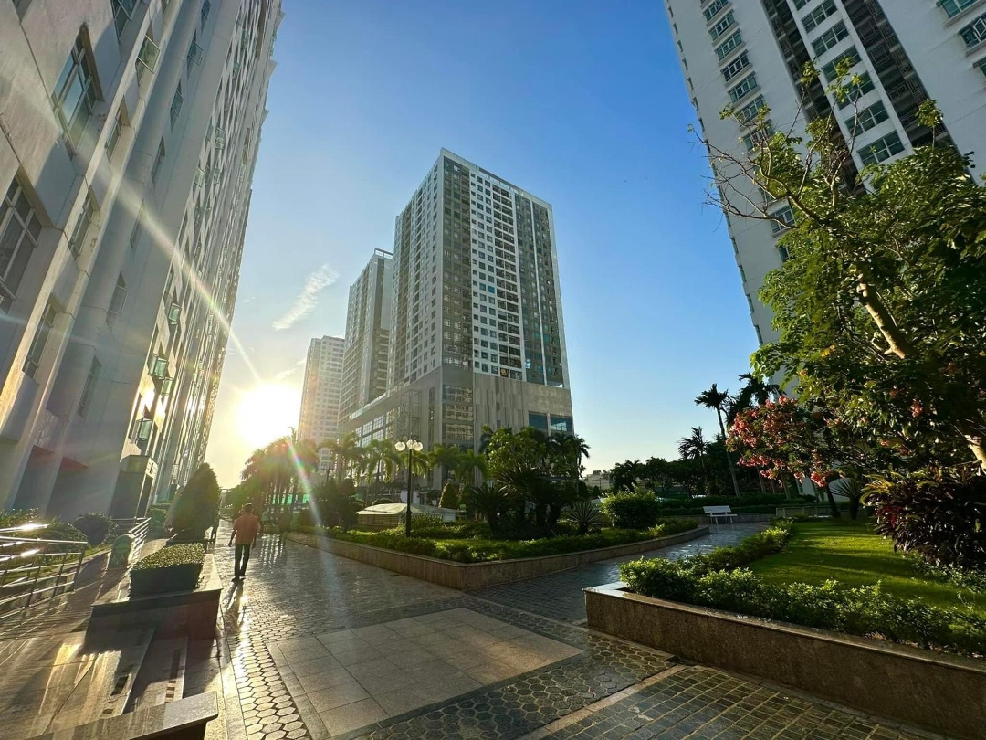 Bán Căn Hộ Hoàng Anh - Giai Việt - 856 Tạ Quang Bửu, P5, Q8.