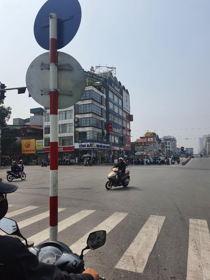 Nhận Nhà Kd Luôn, Mp Kim Đồng -Vị Trí Đắc Địa ,Kd Sầm Uất