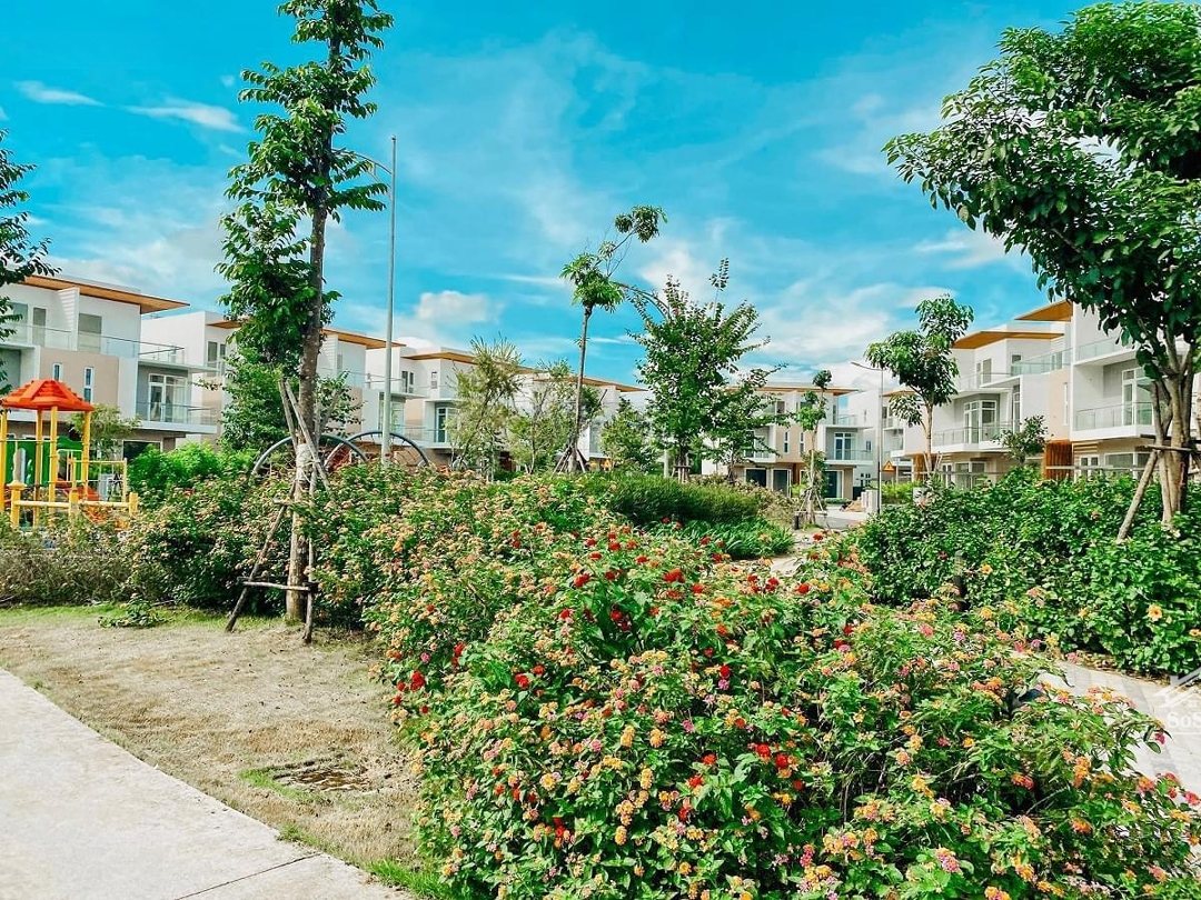 Rổ Hàng Giá Tốt Các Căn Nhà Phố, Shophouse, Biệt Thự Dragon Village Chỉ Từ 6,5 Tỷ. Liên Hệ: 0938 985 188