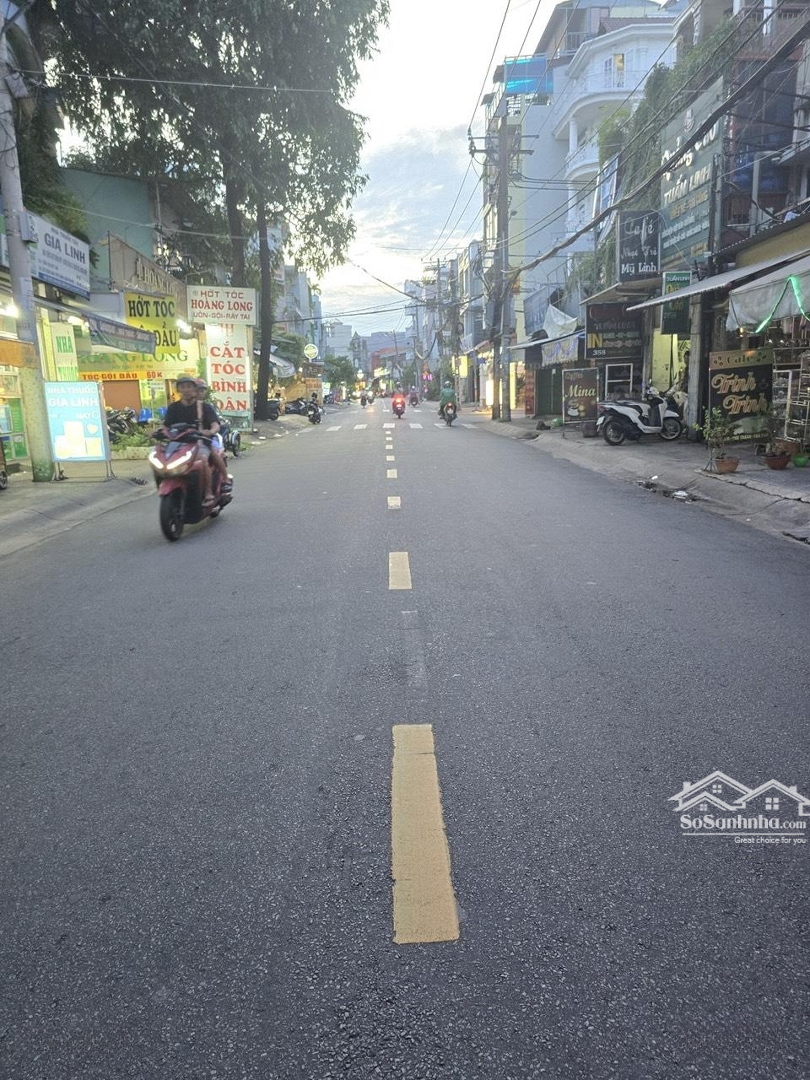 Nhà Mặt Tiền 299 Thạch Lam 4.6M X 20.5M, 1 Trệt Lửng